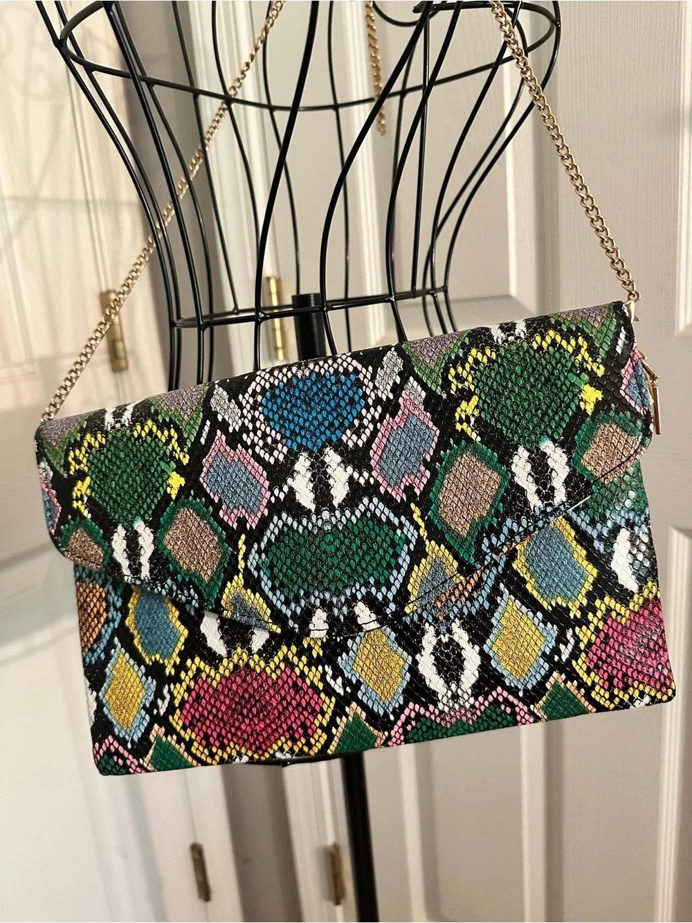 Multicolor Snake Pattern Chain Shoulder Bag. Great Condition. See Description